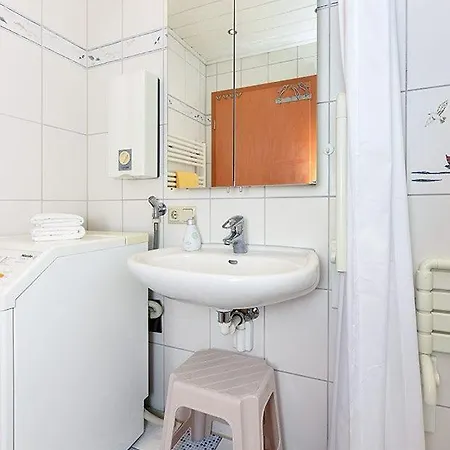 Huus Riedel * بينسيرسيال