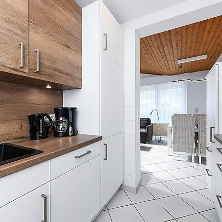 Huus Riedel * بينسيرسيال