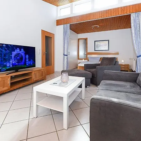 بيت للعطل Huus Riedel